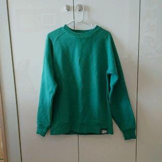 ステューシー(STUSSY)のstussy 緑 トレーナー メンズS(スウェット)