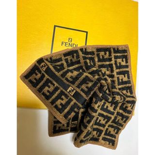 フェンディ(FENDI)の新品未使用FENDIシルクタオルハンカチブラック×ブラウンズッカ総柄 フェンディ(ハンカチ)