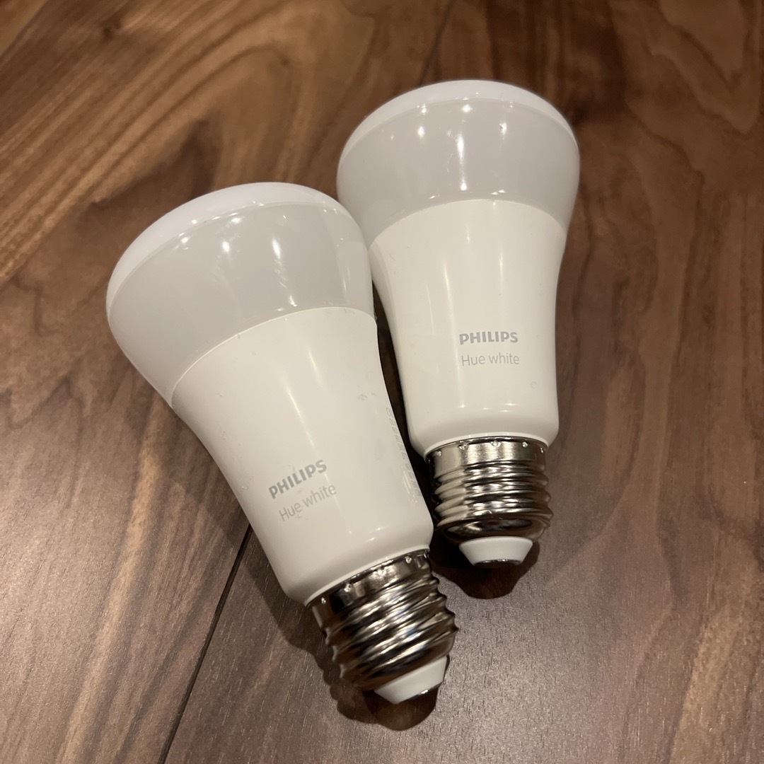 PHILIPS(フィリップス)のPhilips Hue ホワイト 75W相当 800ルーメン 2個セット インテリア/住まい/日用品のライト/照明/LED(蛍光灯/電球)の商品写真