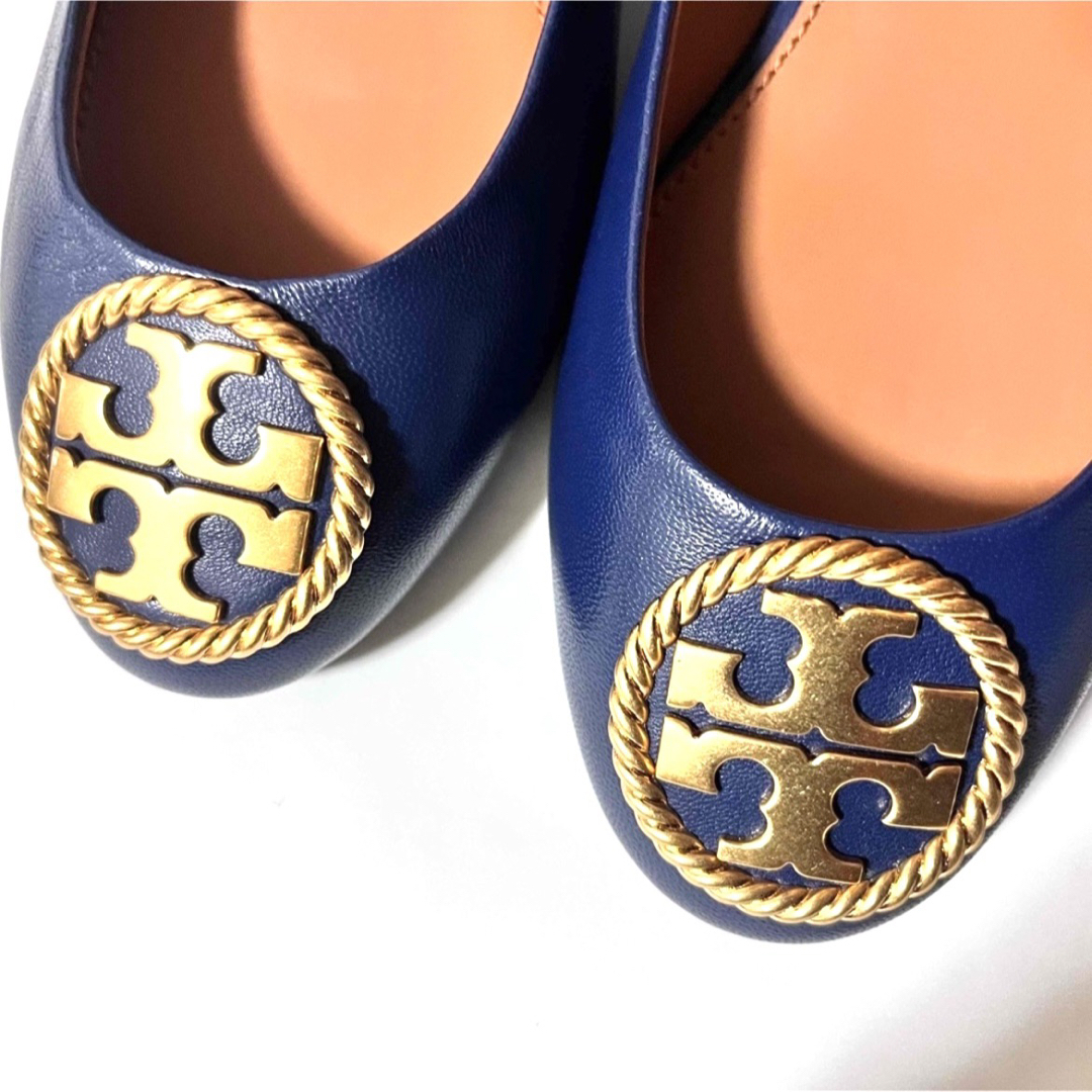 極美品！Tory Burch トリーバーチ　23 6 紺　本革　フラットパンプス