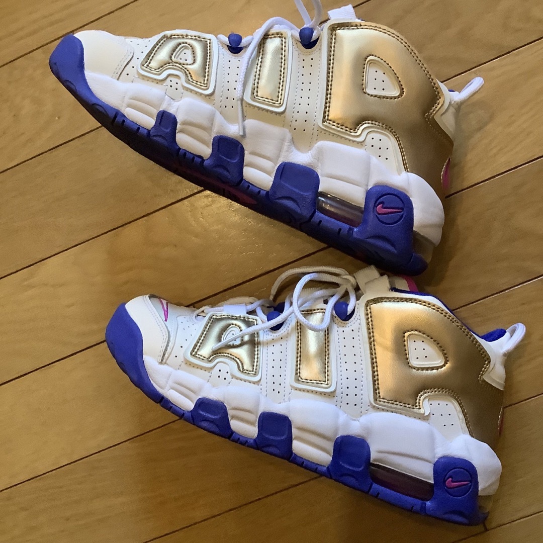 NIKE(ナイキ)のNIKE Air More Uptempo GS 415082-106 モアテン レディースの靴/シューズ(スニーカー)の商品写真