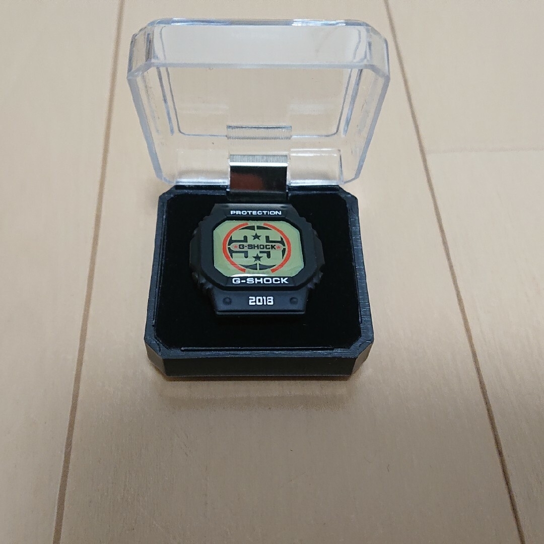 G-SHOCK(ジーショック)の新品 非売品 ノベルティグッズ ピンバッジ エンタメ/ホビーのコレクション(ノベルティグッズ)の商品写真