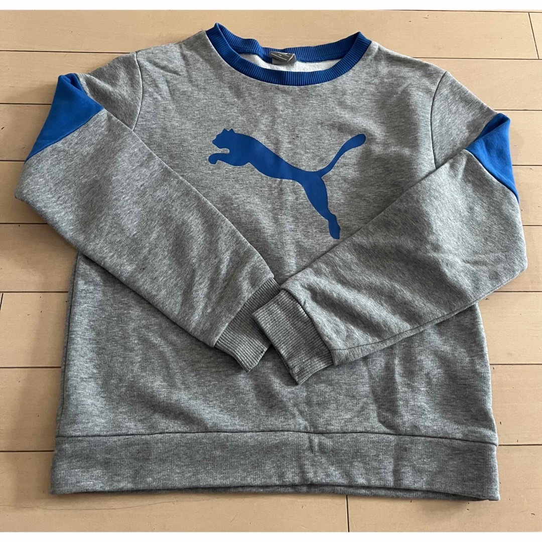 PUMA(プーマ)のプーマ  トレーナー　140㎝　ブルー　グレー　 キッズ/ベビー/マタニティのキッズ服男の子用(90cm~)(Tシャツ/カットソー)の商品写真