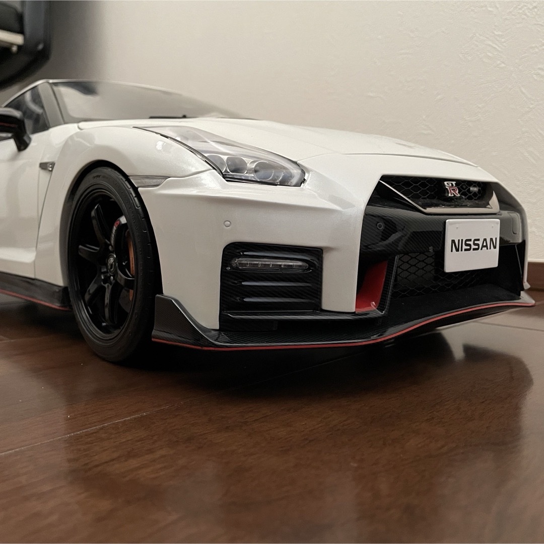 総額18万　デアゴスティーニ　NISSAN GT-R NISMO完成品 エンタメ/ホビーのおもちゃ/ぬいぐるみ(模型/プラモデル)の商品写真