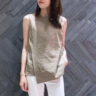 美品　定価2万　セオリー　theory リネンレーヨン半袖ニット　麻　Tシャツ