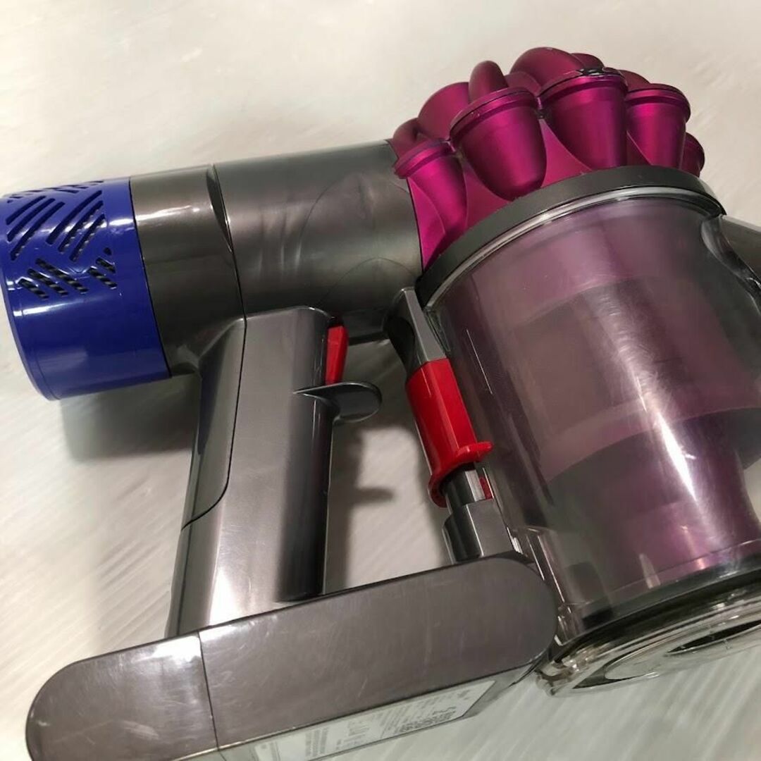 【2015年式】dyson V6シリーズ　SV07 スティッククリーナー