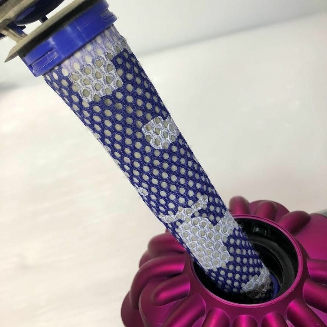 Dyson - Dyson v6 cord free pro SV07 コードレスクリーナーの通販 by