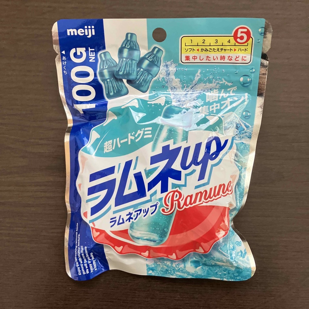 カンロ(カンロ)のグミキャンディ　4点セット　　　　　　　　　ピュアラルグミほか 食品/飲料/酒の食品(菓子/デザート)の商品写真