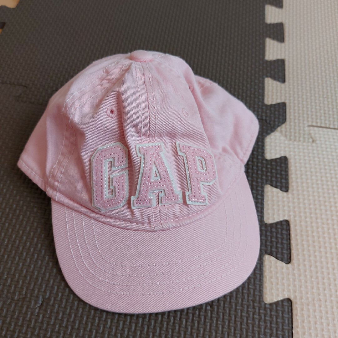 baby GAP 帽子 ベビーピンク 44cm - 帽子