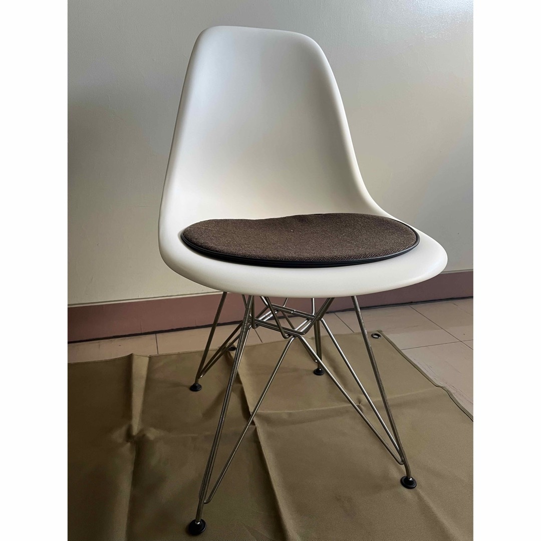 EAMES(イームズ)のイームズ　シェルチェア インテリア/住まい/日用品の椅子/チェア(ダイニングチェア)の商品写真