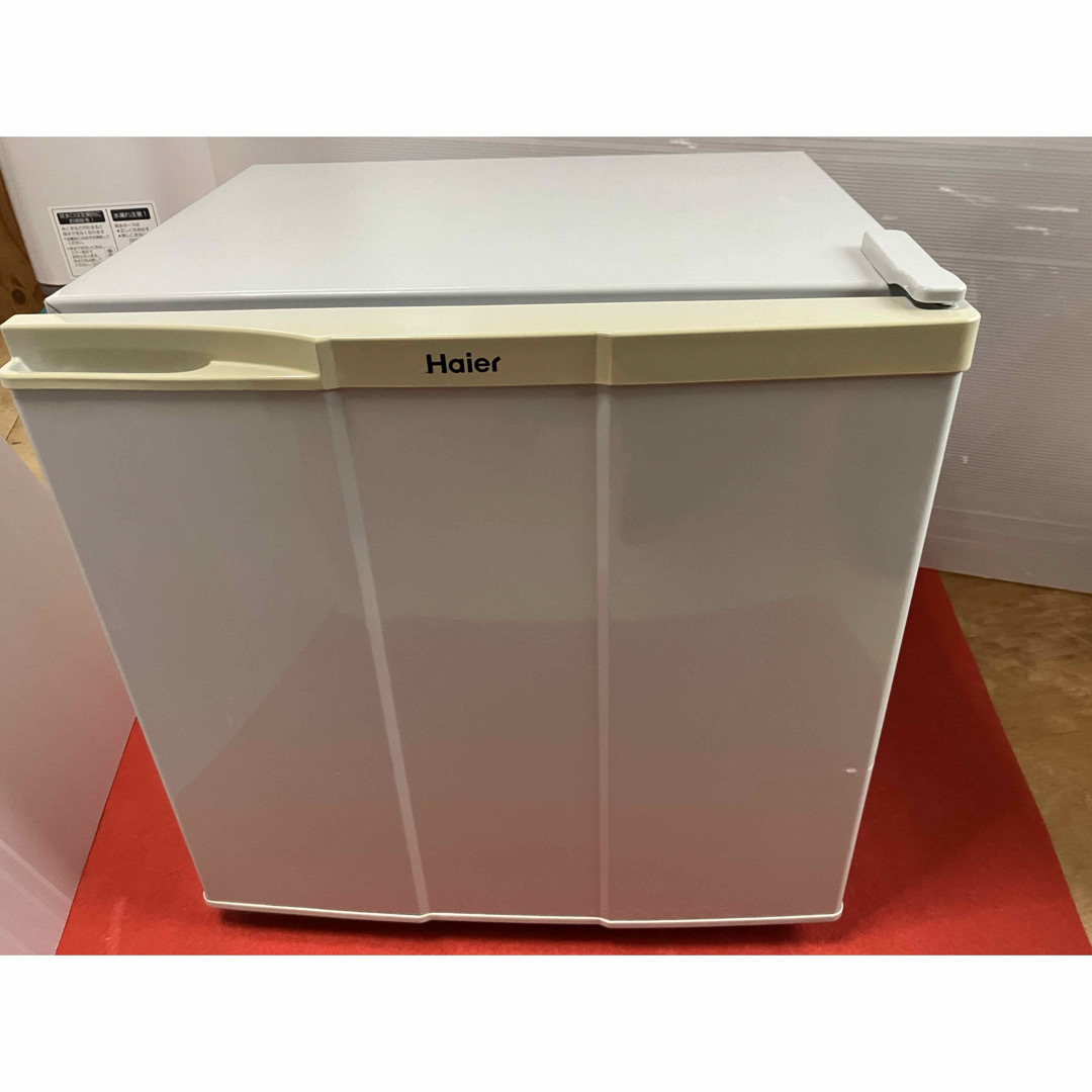 Haier(ハイアール)のキレイな冷蔵庫、完全清掃 スマホ/家電/カメラの生活家電(冷蔵庫)の商品写真