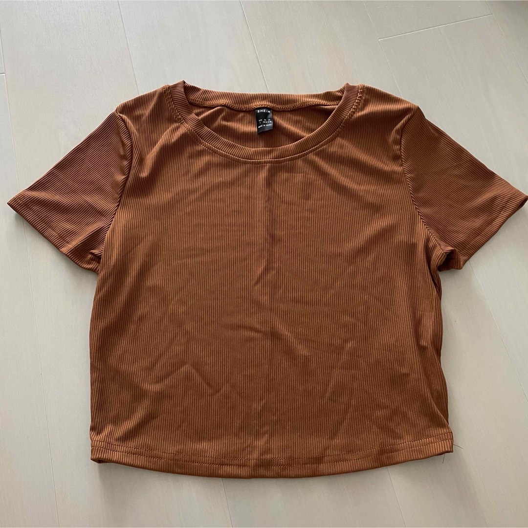 SHEIN ショートTシャツ レディースのトップス(Tシャツ(半袖/袖なし))の商品写真
