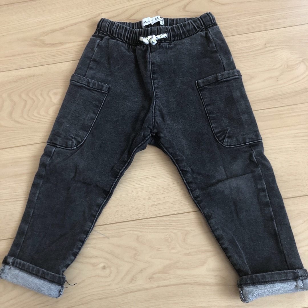 ZARA KIDS(ザラキッズ)のジーンズとフード付きセット キッズ/ベビー/マタニティのキッズ服男の子用(90cm~)(その他)の商品写真