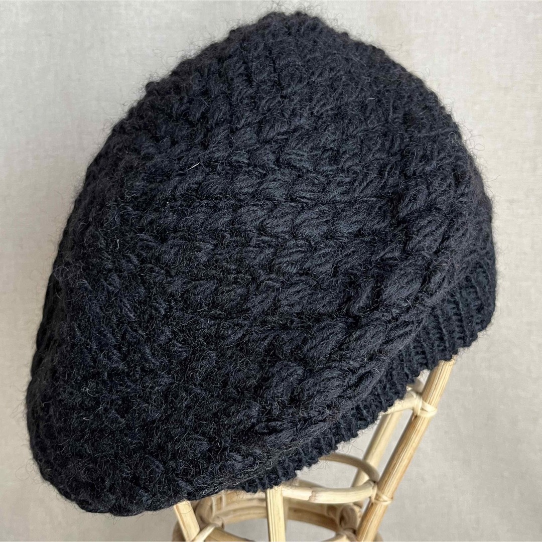 People Tree(ピープルツリー)のフェアトレード　手編み　ウール100% ニット帽　ベレー帽　黒 ハンドメイドのファッション小物(帽子)の商品写真