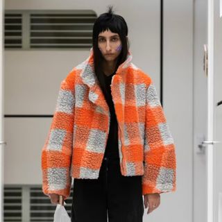 ヘンリクビブスコフ コートの通販 31点 | HENRIK VIBSKOVを買うならラクマ