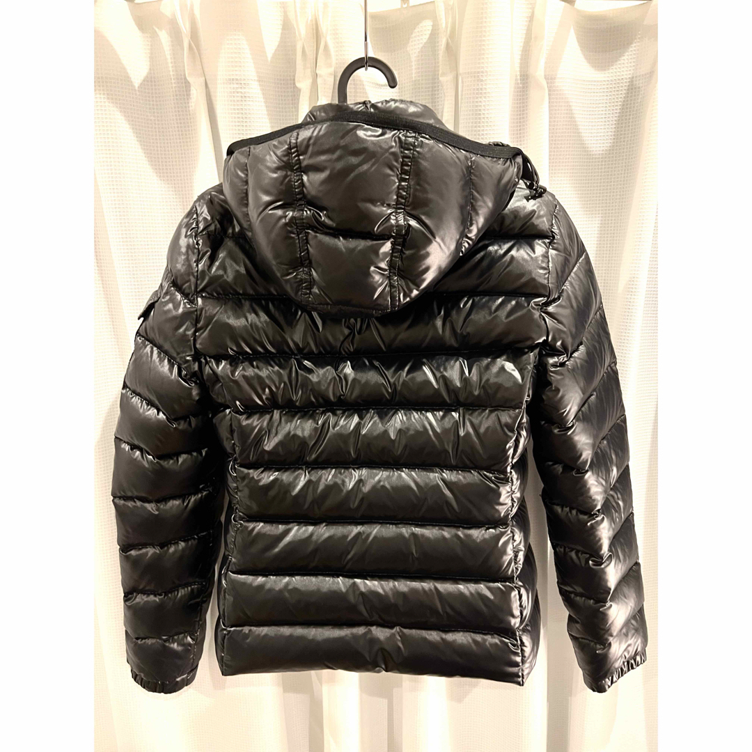 MONCLER(モンクレール)のMONCLER モンクレールXSサイズ メンズのジャケット/アウター(ダウンジャケット)の商品写真