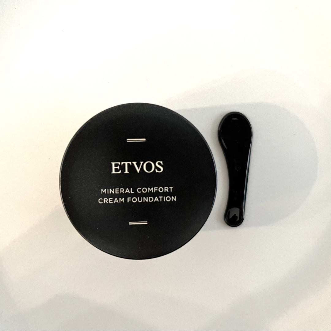 ETVOS(エトヴォス)のETVOS ミネラルコンフォートクリームファンデーション オークル コスメ/美容のベースメイク/化粧品(ファンデーション)の商品写真