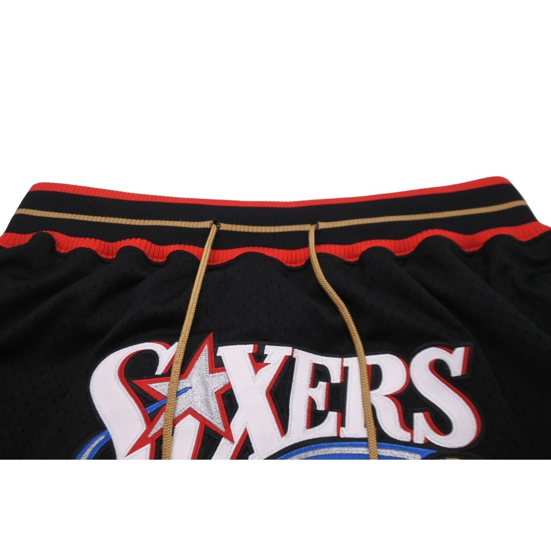 JUST DON ジャストドン mitchell&ness ミッチェルアンドネス sixers シクサーズ ショートパンツ SHORBW18015-P76 美品 中古 56004 レディースのパンツ(ショートパンツ)の商品写真