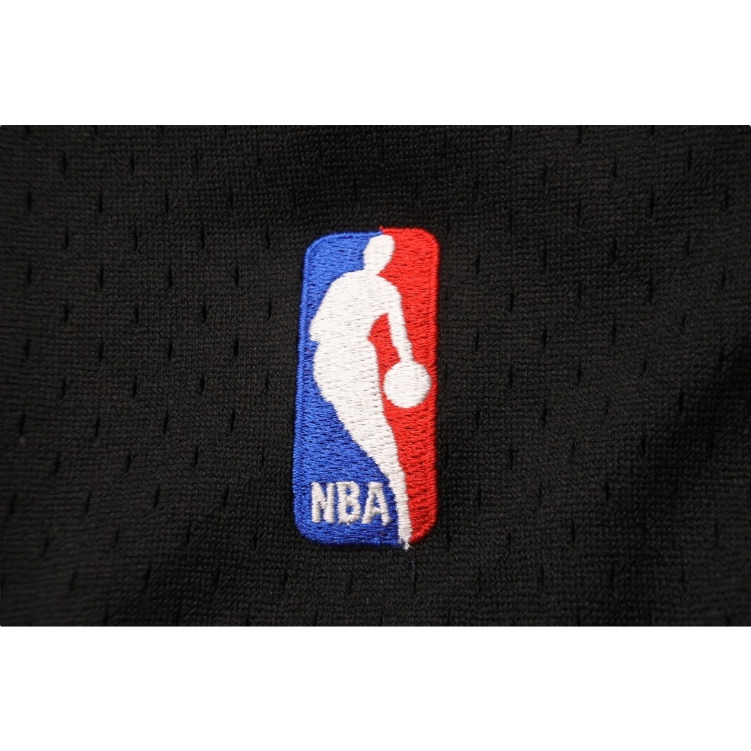 JUST DON ジャストドン mitchell&ness ミッチェルアンドネス sixers シクサーズ ショートパンツ SHORBW18015-P76 美品 中古 56004 レディースのパンツ(ショートパンツ)の商品写真