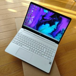 【美品】赤 LIFEBOOK UH75/B3☘i5第8世代☘爆速SSD256GB