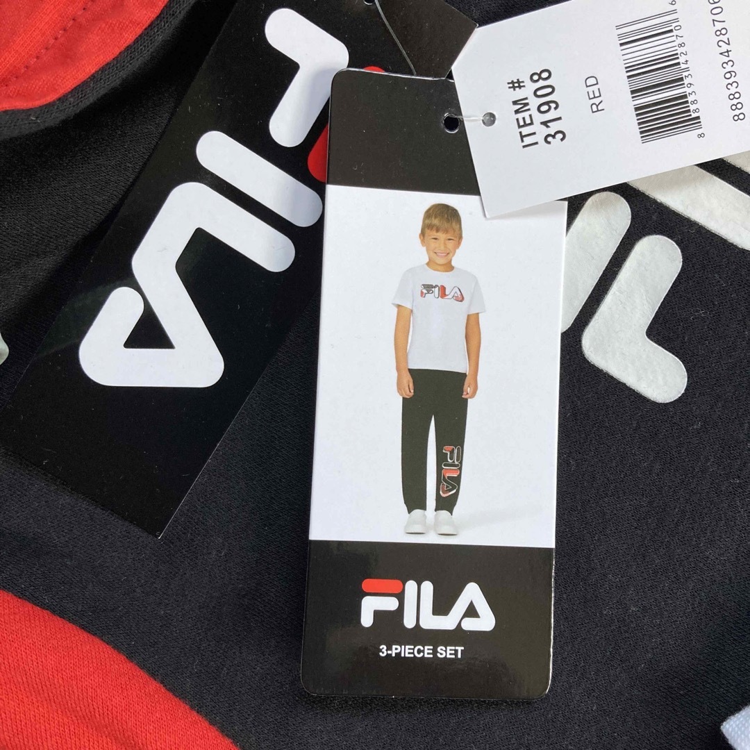 FILA(フィラ)のフィラ　スウェット上下とTシャツ　140男の子 キッズ/ベビー/マタニティのキッズ服男の子用(90cm~)(その他)の商品写真