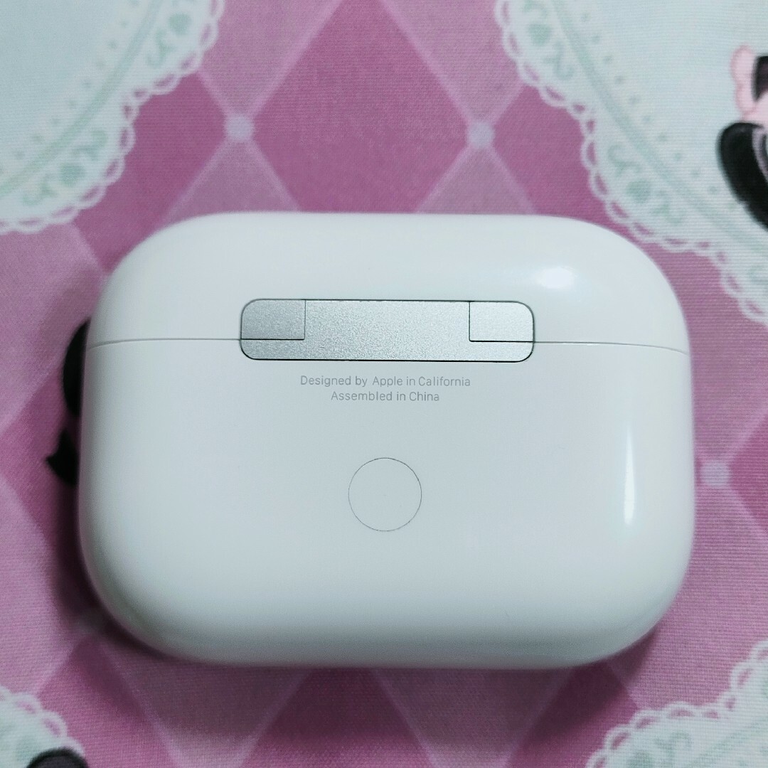 Apple AirPods Pro 2世代 充電ケースのみ 897 Apple AirPods Pro 2世代 充電ケースのみ 897