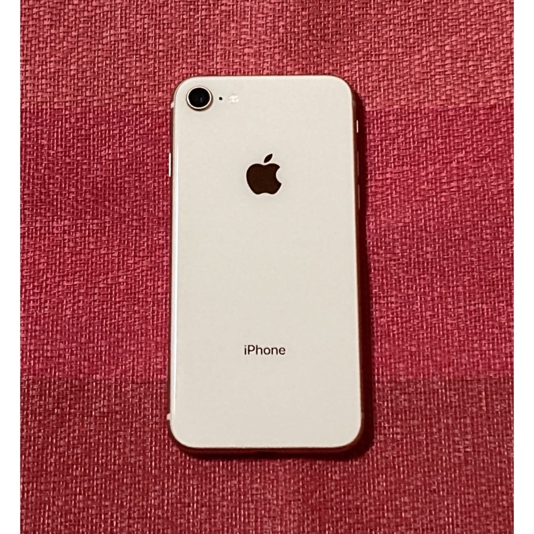 iPhone(アイフォーン)のApple iPhone8 ゴールド64GB SIMフリースマホ＋豪華3点セット スマホ/家電/カメラのスマートフォン/携帯電話(スマートフォン本体)の商品写真