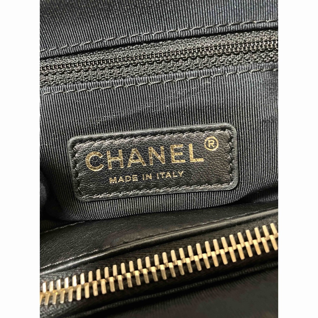 CHANEL(シャネル)の専用♡超美品★シャネル マトラッセ チェーンアラウンド チェーン バッグ 正規品 レディースのバッグ(ショルダーバッグ)の商品写真