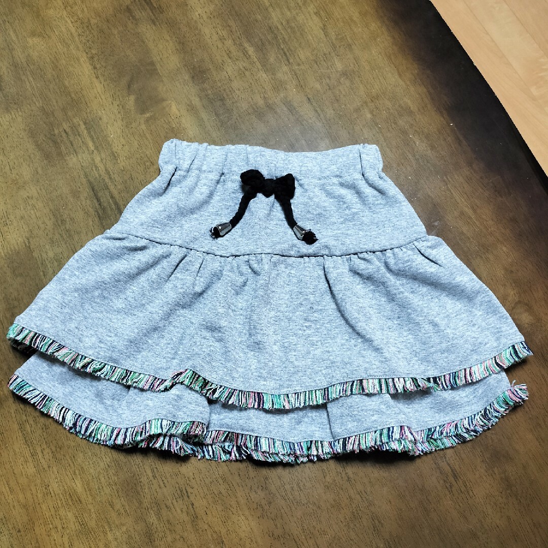 スカート130 キッズ/ベビー/マタニティのキッズ服女の子用(90cm~)(スカート)の商品写真