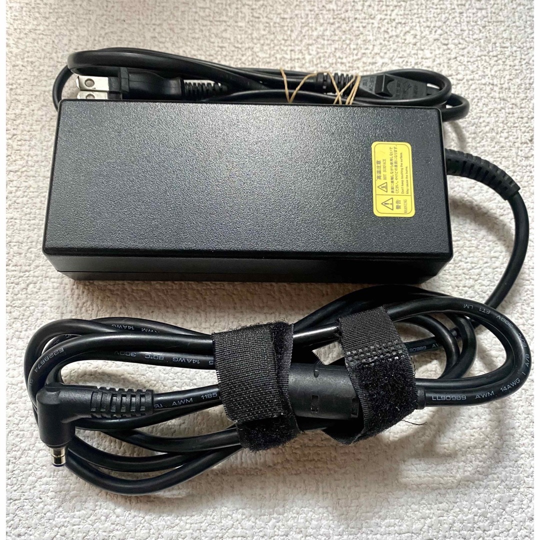 NEC(エヌイーシー)の☆送料込み☆中古純正NECのACアダプター19V6.32A スマホ/家電/カメラのPC/タブレット(PC周辺機器)の商品写真