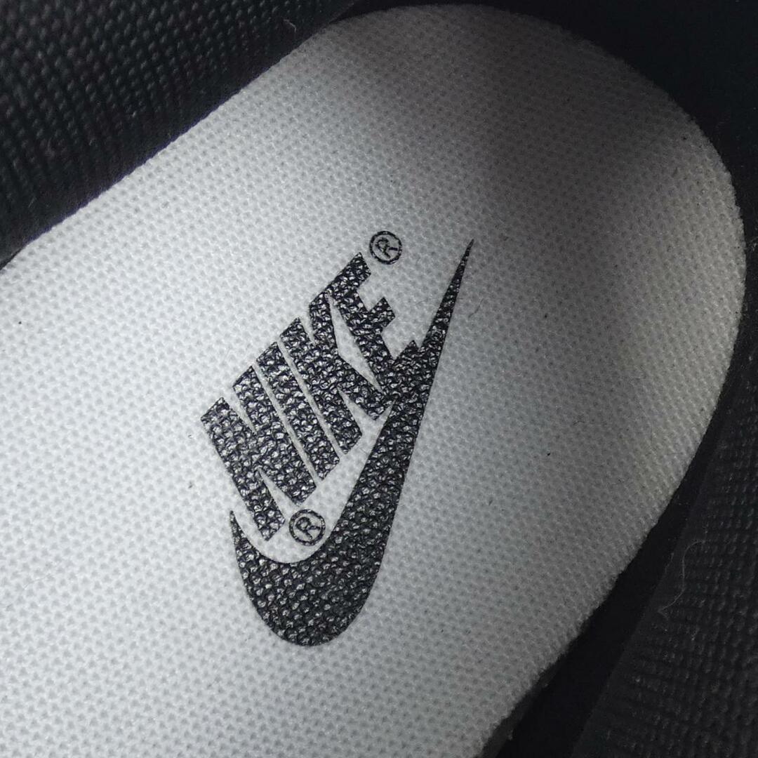 ナイキ NIKE スニーカー