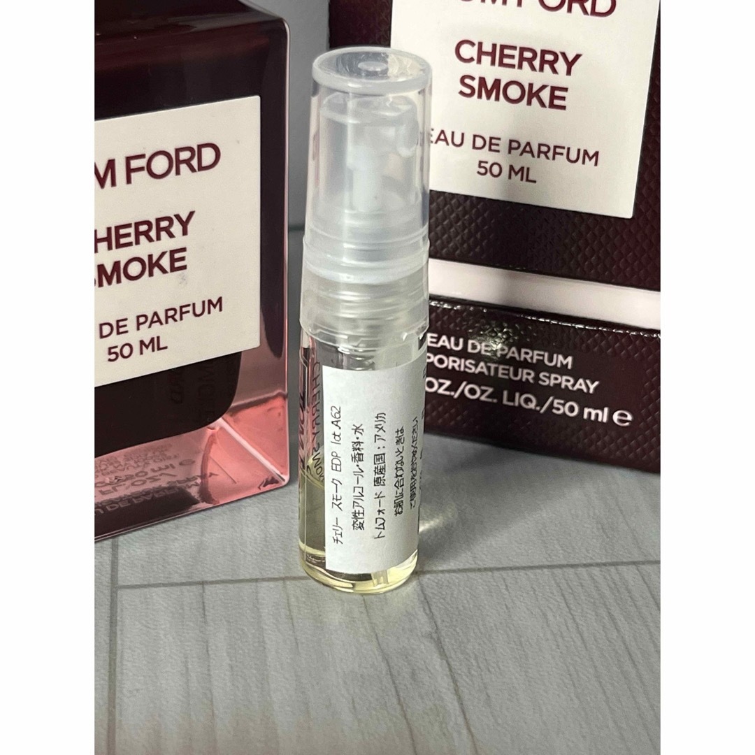 トムフォード チェリースモークオードパルファムスプレィ 50ml 新品未