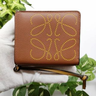 ロエベ　折り財布　コンパクトジップウォレット　アナグラム　ブラウンロエベLOEWE