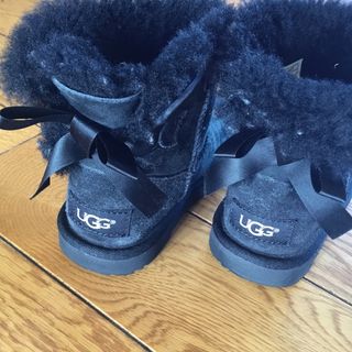 UGG - 美品　17センチ　キッズ　ベビー　アグ　ムートン　黒