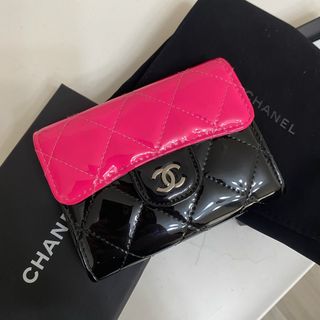 シャネル(CHANEL)のCHANEL ミニ財布　小銭入れ　パテント　ピンク　ブラック　バイカラー(コインケース)