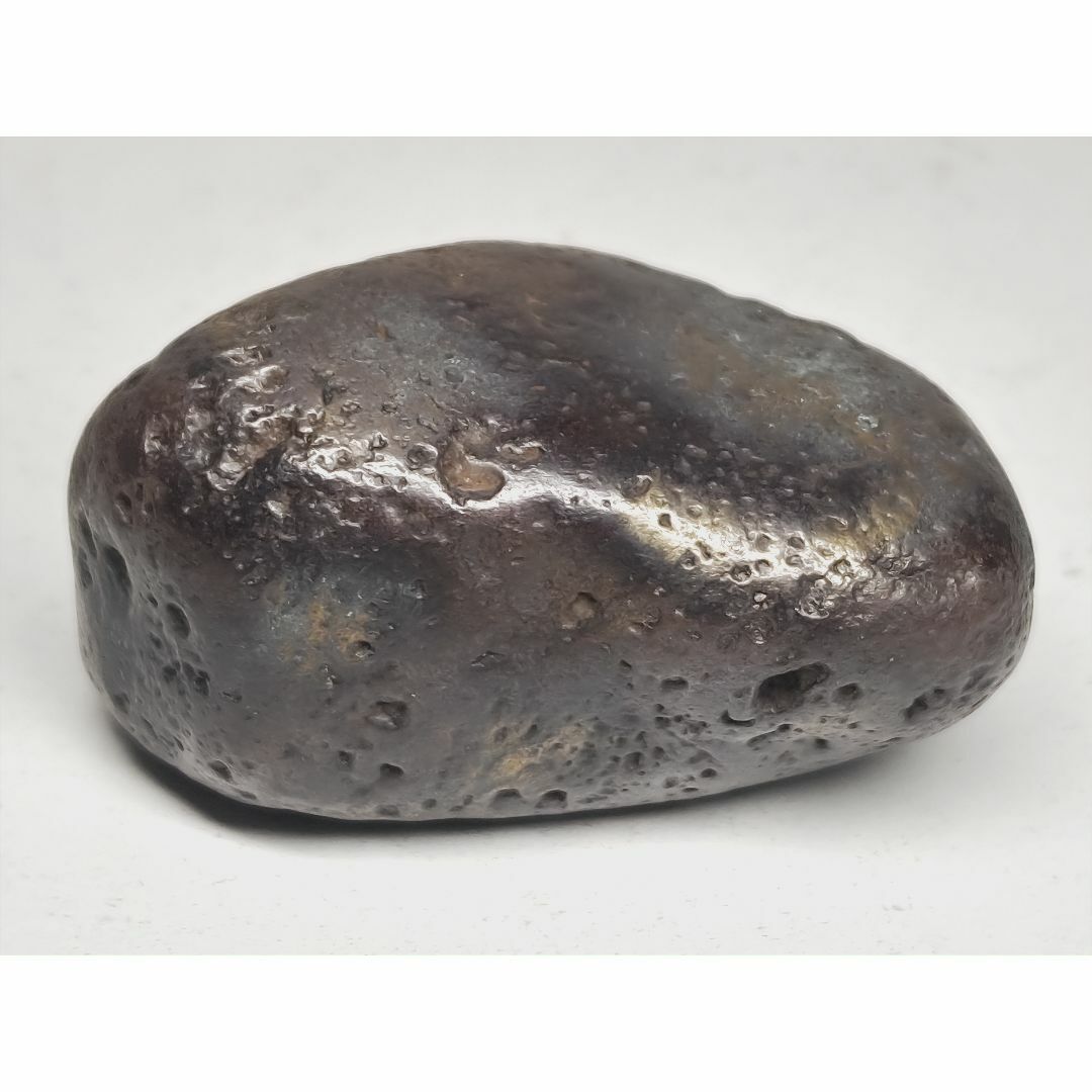 隕石 303g 石鉄隕石 鉄隕石 原石 鉱物 鉱石 鑑賞石 自然石 誕生石 水石