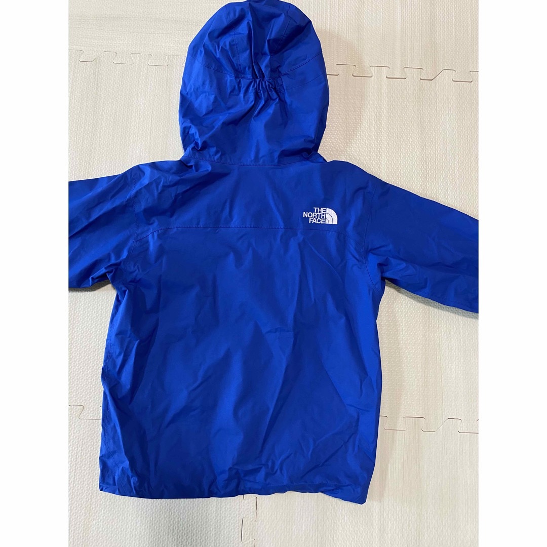 THE NORTH FACE(ザノースフェイス)のTHE NORTH FACE ドットショットジャケット130 キッズ/ベビー/マタニティのキッズ服男の子用(90cm~)(ジャケット/上着)の商品写真