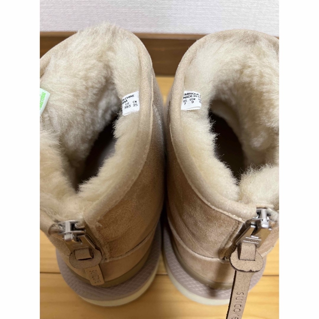 suicoke(スイコック)の【SUICOKE】バックジップショートブーツ　ベージュ　25 レディースの靴/シューズ(ブーツ)の商品写真