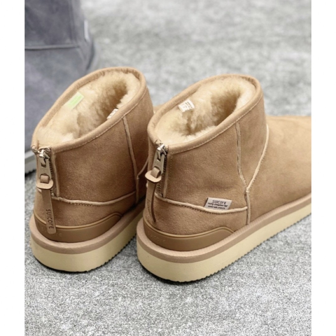 suicoke(スイコック)の【SUICOKE】バックジップショートブーツ　ベージュ　25 レディースの靴/シューズ(ブーツ)の商品写真