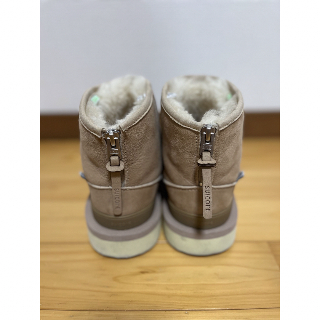 suicoke(スイコック)の【SUICOKE】バックジップショートブーツ　ベージュ　25 レディースの靴/シューズ(ブーツ)の商品写真