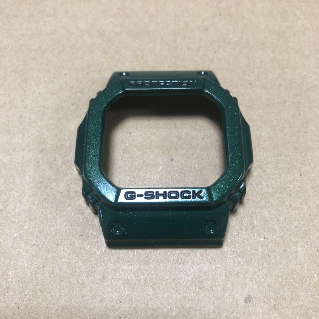 G-SHOCK(ジーショック)のCASIO G-SHOCK gw-m5610cc-3JF ベゼル 緑 メンズの時計(ラバーベルト)の商品写真