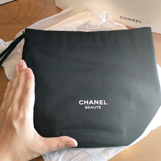 シャネル(CHANEL)の【新品未使用】CHANEL　ノベルティポーチ　非売品　バッグインバッグにも♪(ポーチ)