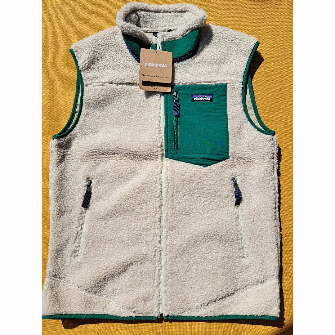 patagonia(パタゴニア)のパタゴニア Classic Retro-X Vest M NALG レトロ メンズのトップス(ベスト)の商品写真