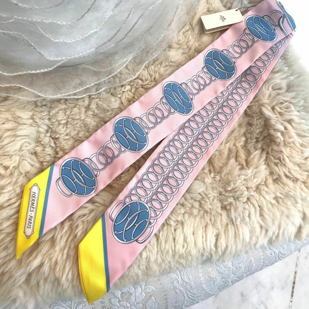 ☆未使用品☆HERMES エルメス ツイリー リフト プロフィール ピンク ☆未使用品☆HERMES エルメス ツイリー リフト プロフィール ピンク
