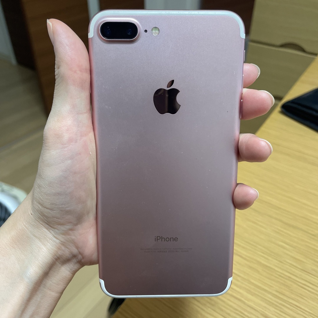 リョウ様Apple iPhone 7 Plus 128GB ローズゴールド 本体 リョウ様Apple iPhone 7 Plus 128GB ローズゴールド 本体