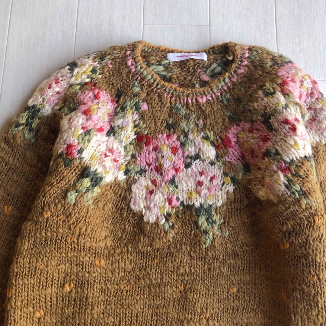 ワンダフルワールド お花模様 ヨーク編み セーター-