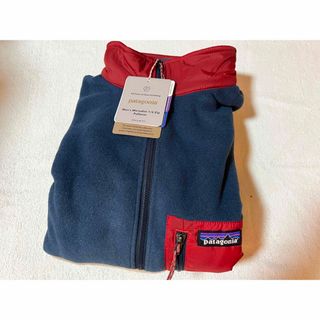 入手難 即完売カラー patagonia マイクロディニ・1/2ジッププルオーバ