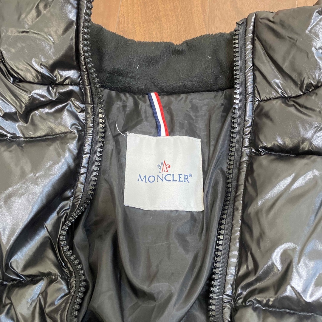 MONCLER ダウンジャケット