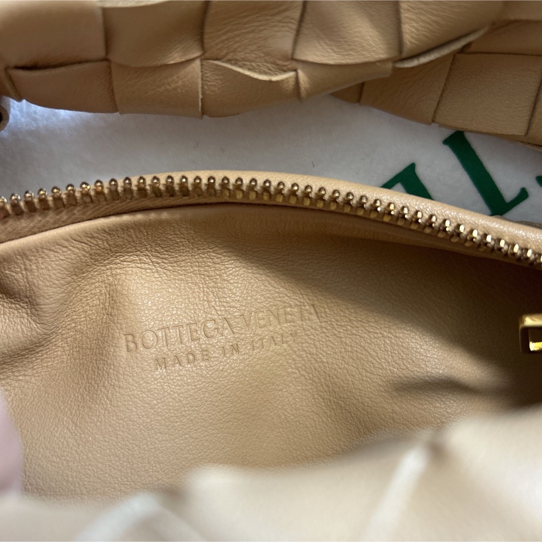 美品 BOTTEGA VENETA ミニジョディ　アーモンド