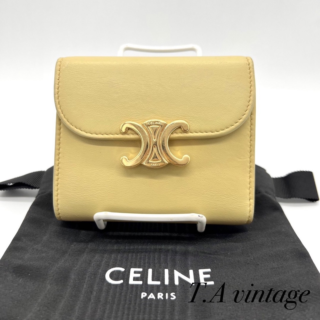 celine(セリーヌ)のセリーヌ　カーフスキン　スモールフラップウォレット　折り財布　イエロー レディースのファッション小物(財布)の商品写真